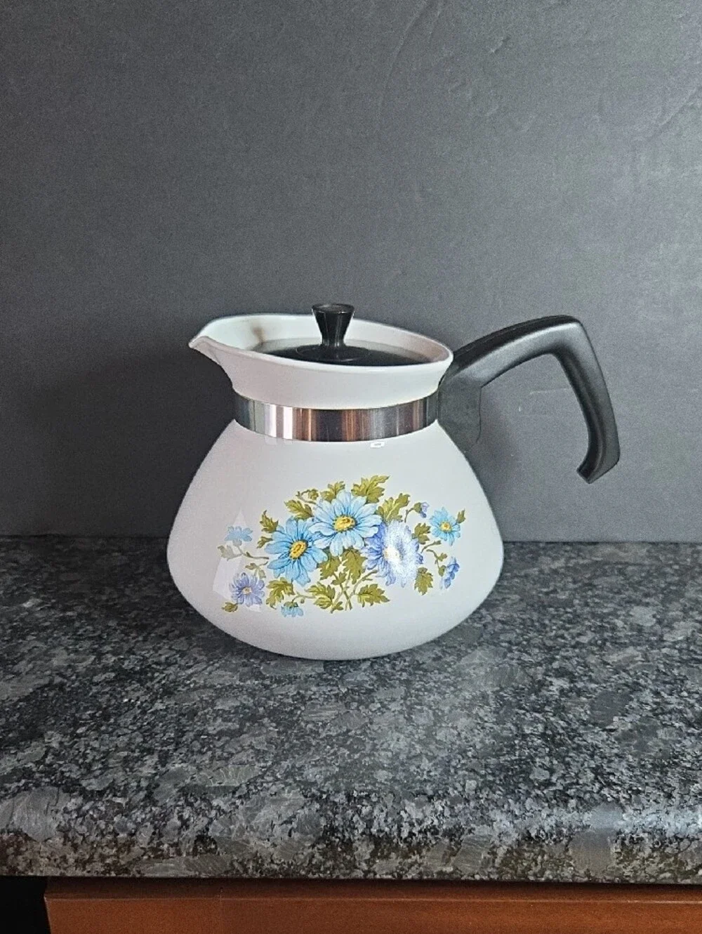 Corningware Vintage 1970's Chelsea Blue Daisy Pattern White Ceramic Teapot
